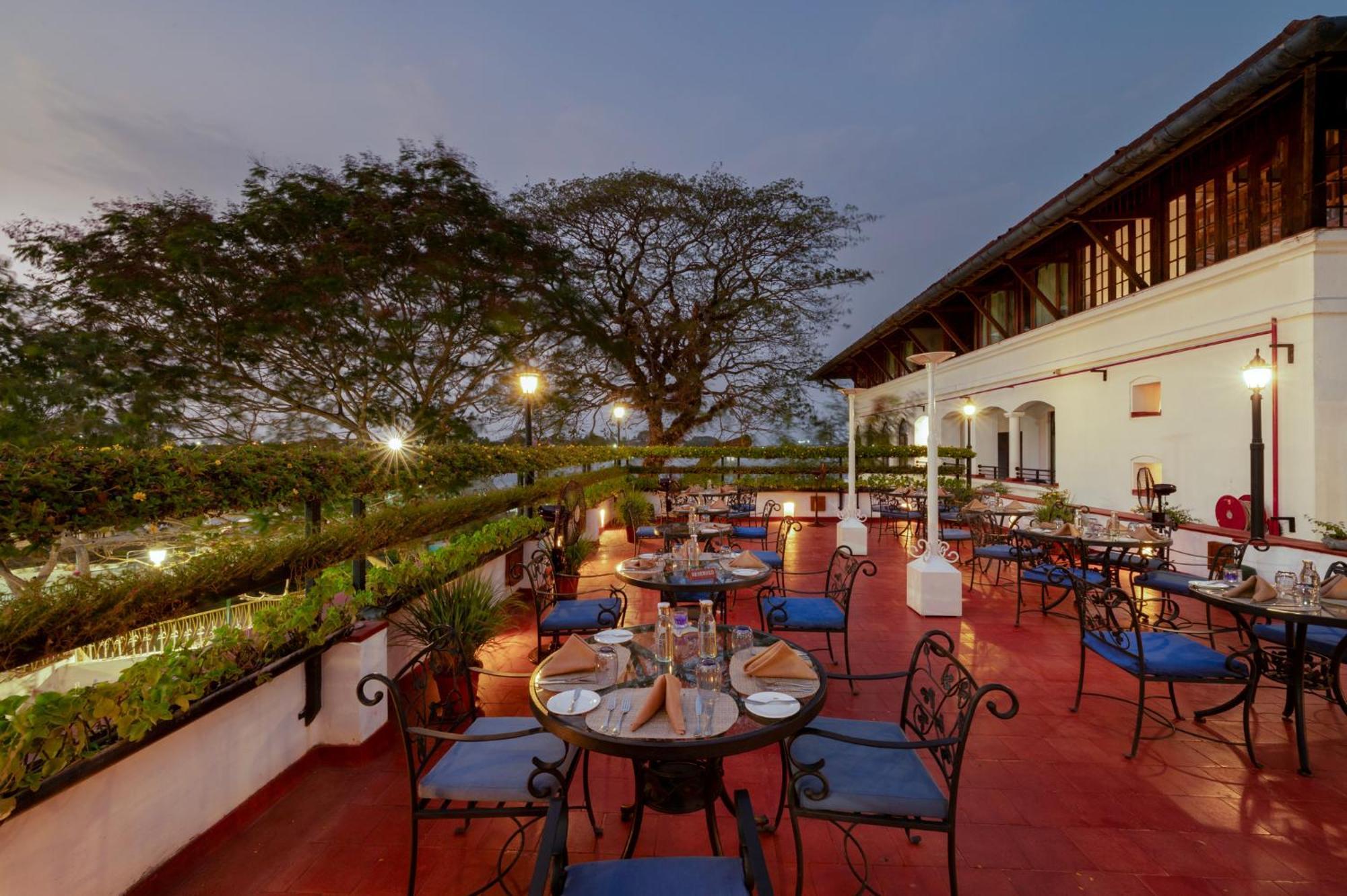 Brunton Boatyard - A Cgh Earth Experience Hotel Kochi Екстериор снимка