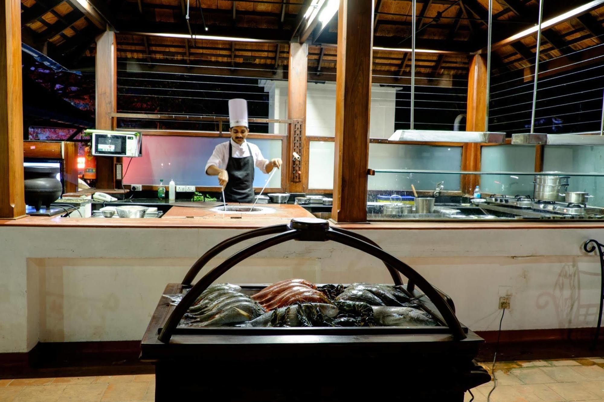 Brunton Boatyard - A Cgh Earth Experience Hotel Kochi Екстериор снимка
